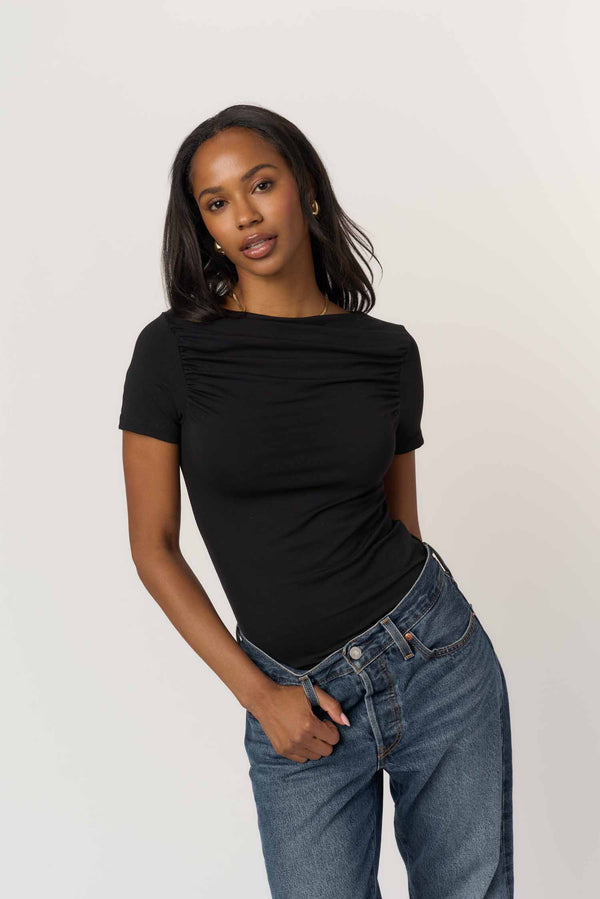 SAMARI SHIRRED TEE