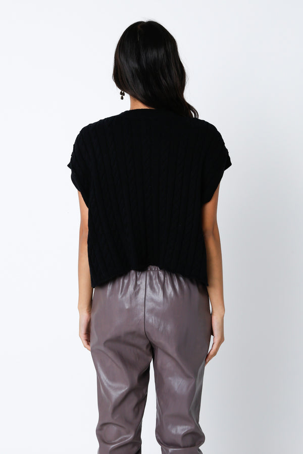 Alina Cable Knit Sweater Vest I Black