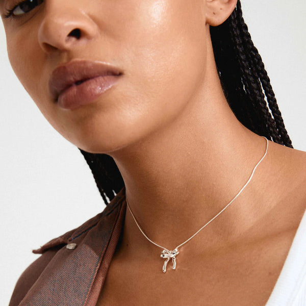 Cassian Bow Necklace I Silver Plated