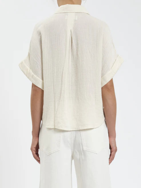 Kate Short Sleeve Button Up I Vanilla Ice
