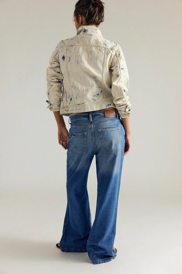 Stride Jeans I Walk Away
