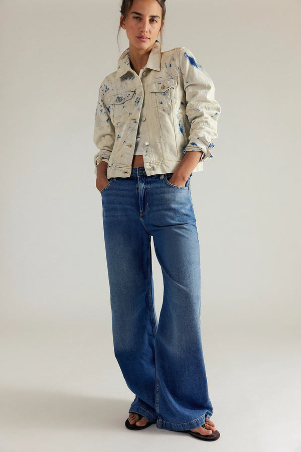 Stride Jeans I Walk Away