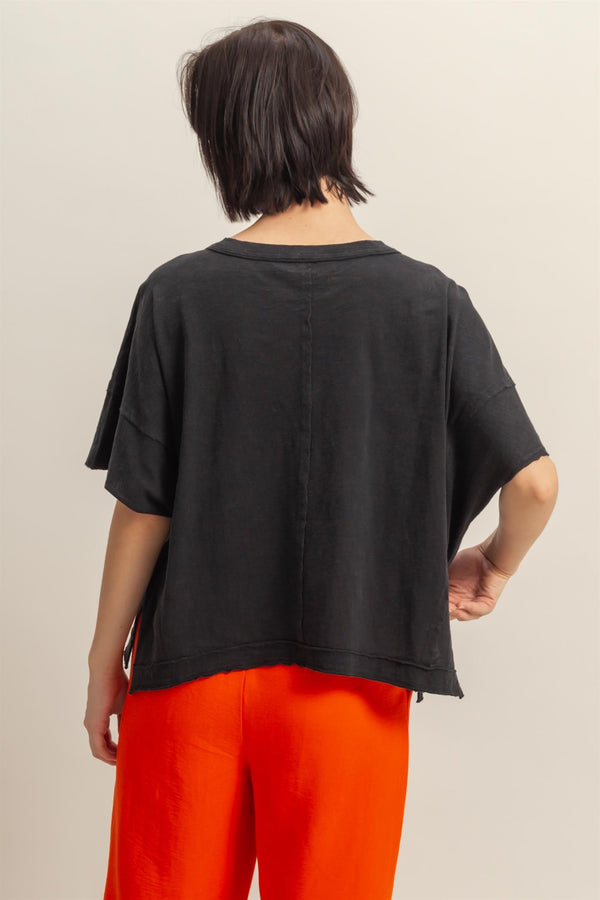 Raw Edge V-neck Tee I Black